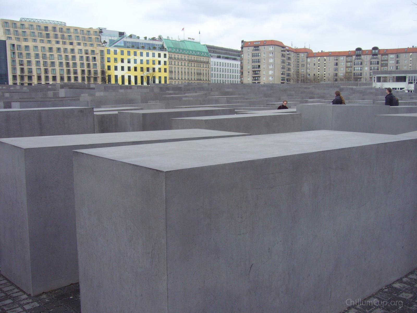 Holocaust Mahnmal.jpg